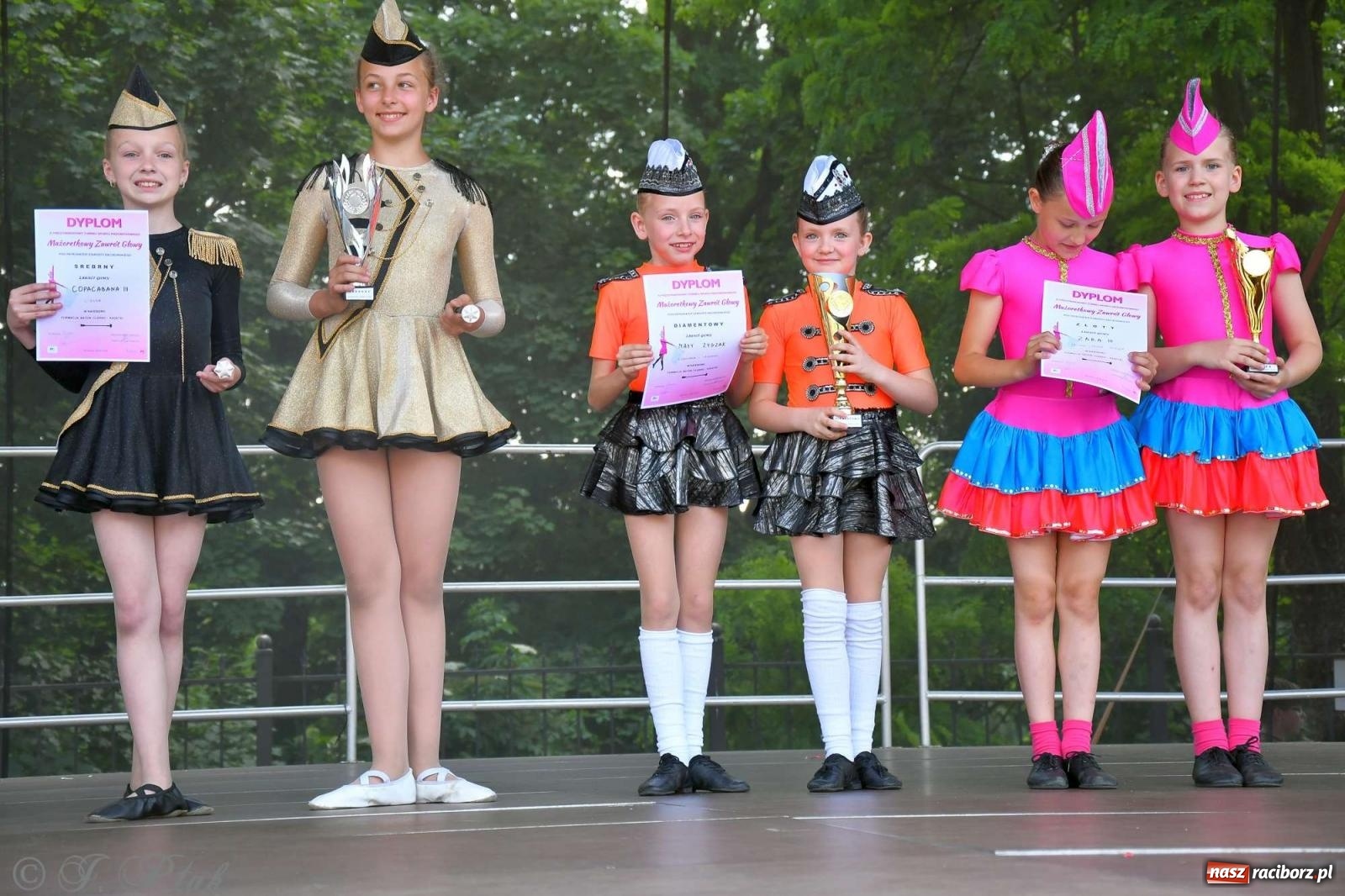 Zdjęcie w galerii na portalu naszraciborz.pl: Roztańczony raciborski zamek, czyli mażoretkowy zawrót głowy [FOTO i WIDEO] wiadomości z regionu