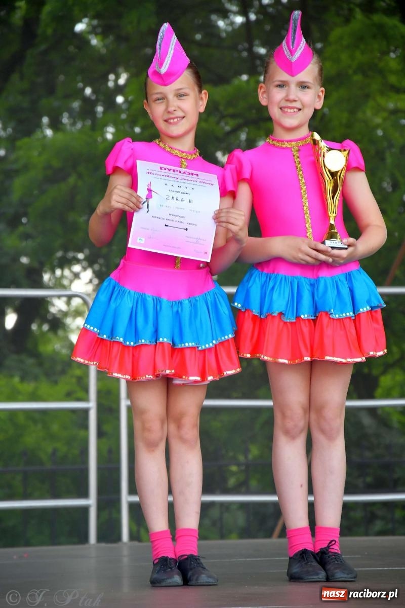 Zdjęcie w galerii na portalu naszraciborz.pl: Roztańczony raciborski zamek, czyli mażoretkowy zawrót głowy [FOTO i WIDEO] wiadomości z regionu