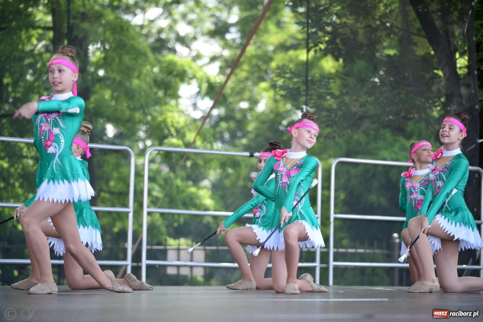 Zdjęcie w galerii na portalu naszraciborz.pl: Roztańczony raciborski zamek, czyli mażoretkowy zawrót głowy [FOTO i WIDEO] wiadomości z regionu