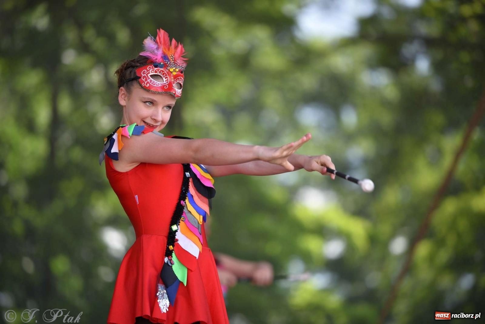 Zdjęcie w galerii na portalu naszraciborz.pl: Roztańczony raciborski zamek, czyli mażoretkowy zawrót głowy [FOTO i WIDEO] wiadomości z regionu