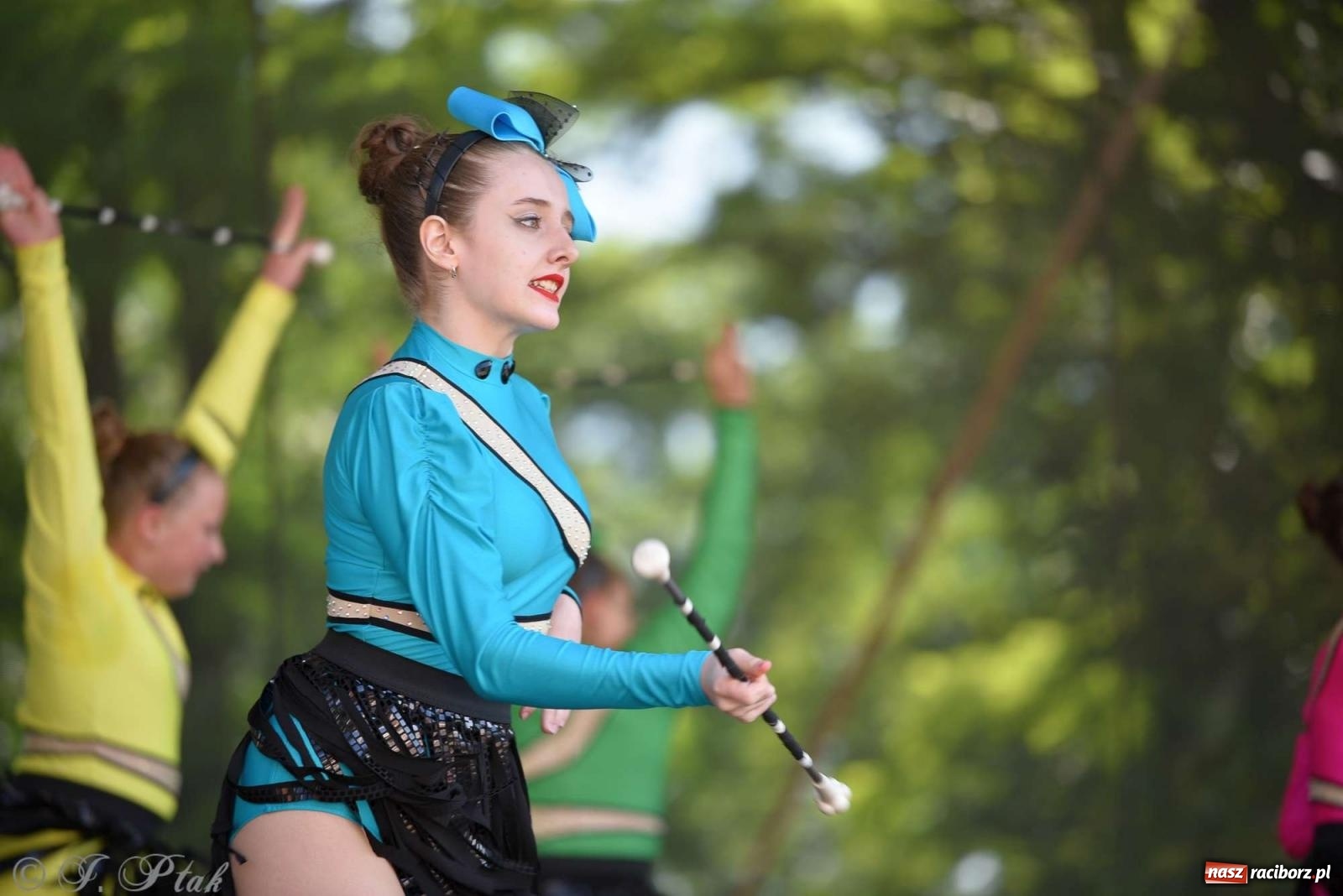 Zdjęcie w galerii na portalu naszraciborz.pl: Roztańczony raciborski zamek, czyli mażoretkowy zawrót głowy [FOTO i WIDEO] wiadomości z regionu