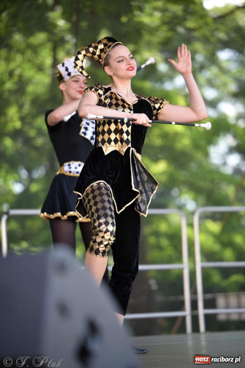 Zdjęcie w galerii na portalu naszraciborz.pl: Roztańczony raciborski zamek, czyli mażoretkowy zawrót głowy [FOTO i WIDEO] wiadomości z regionu