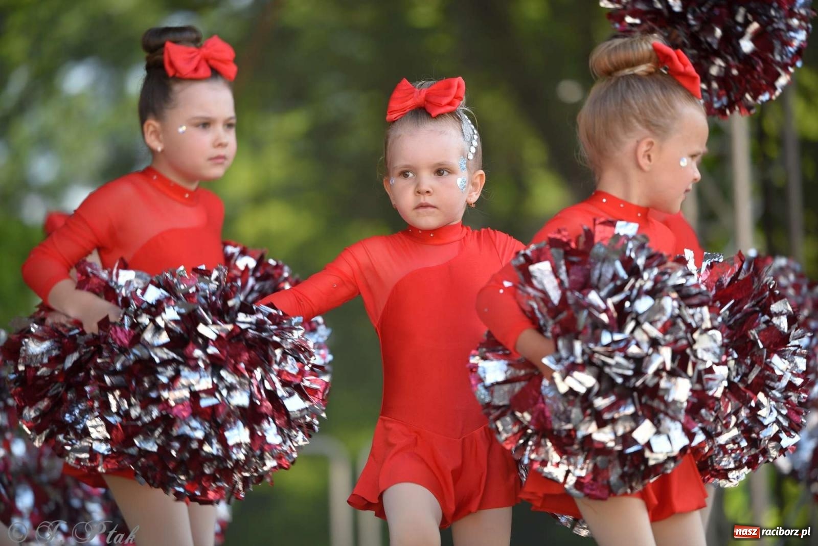 Zdjęcie w galerii na portalu naszraciborz.pl: Roztańczony raciborski zamek, czyli mażoretkowy zawrót głowy [FOTO i WIDEO] wiadomości z regionu