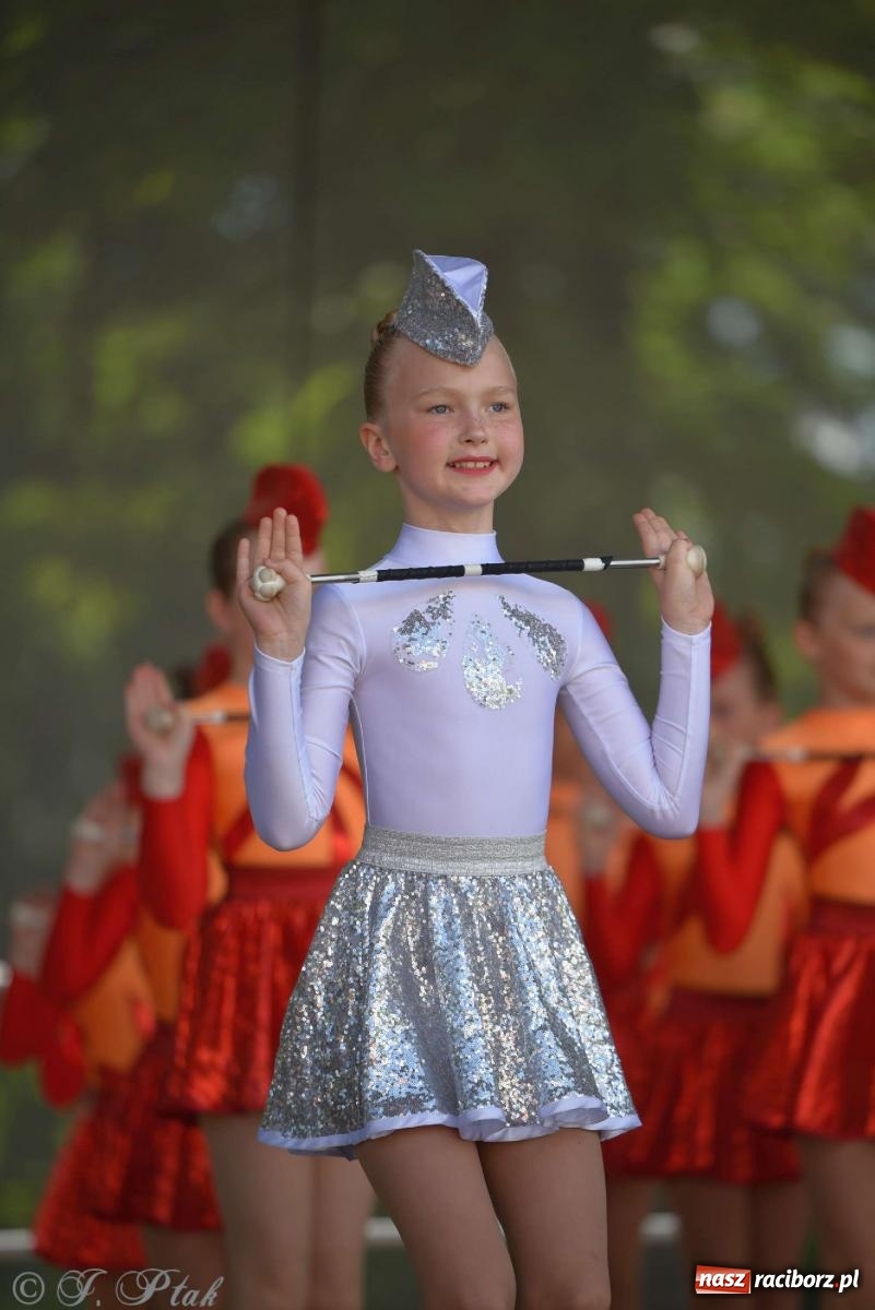 Zdjęcie w galerii na portalu naszraciborz.pl: Roztańczony raciborski zamek, czyli mażoretkowy zawrót głowy [FOTO i WIDEO] wiadomości z regionu