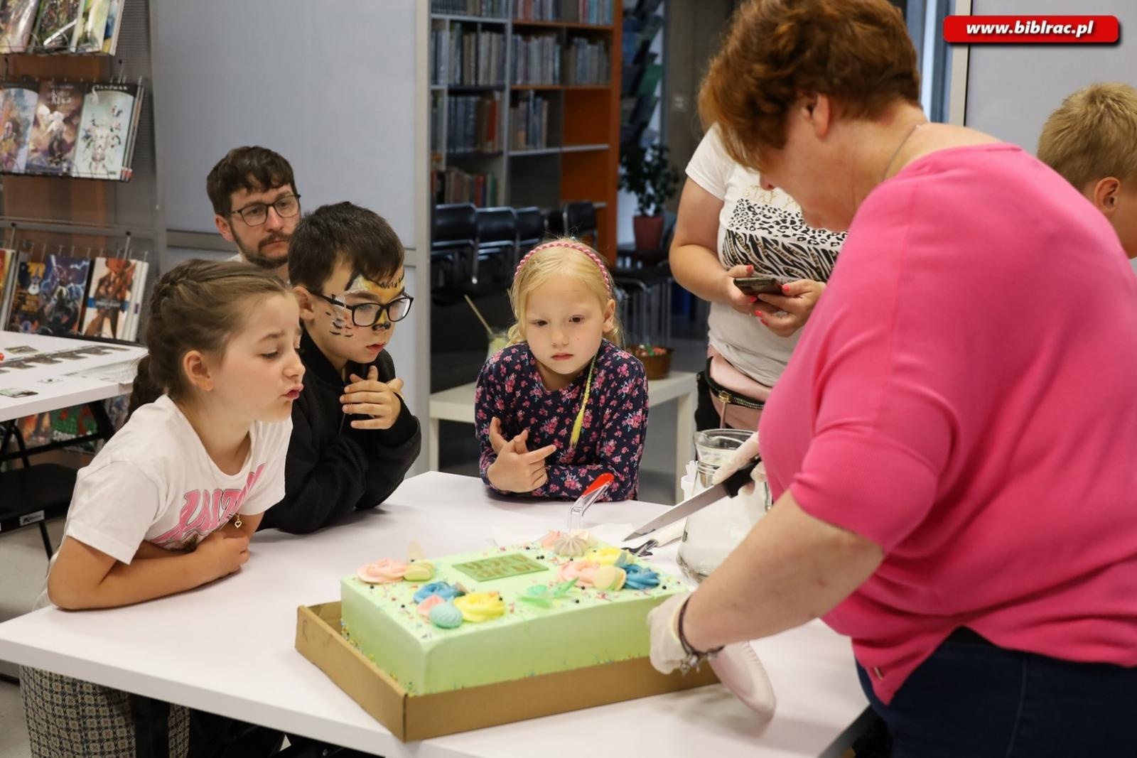 Zdjęcie w galerii na portalu naszraciborz.pl: Pierwsze urodziny raciborskiego Klubu Ojca wiadomości z regionu