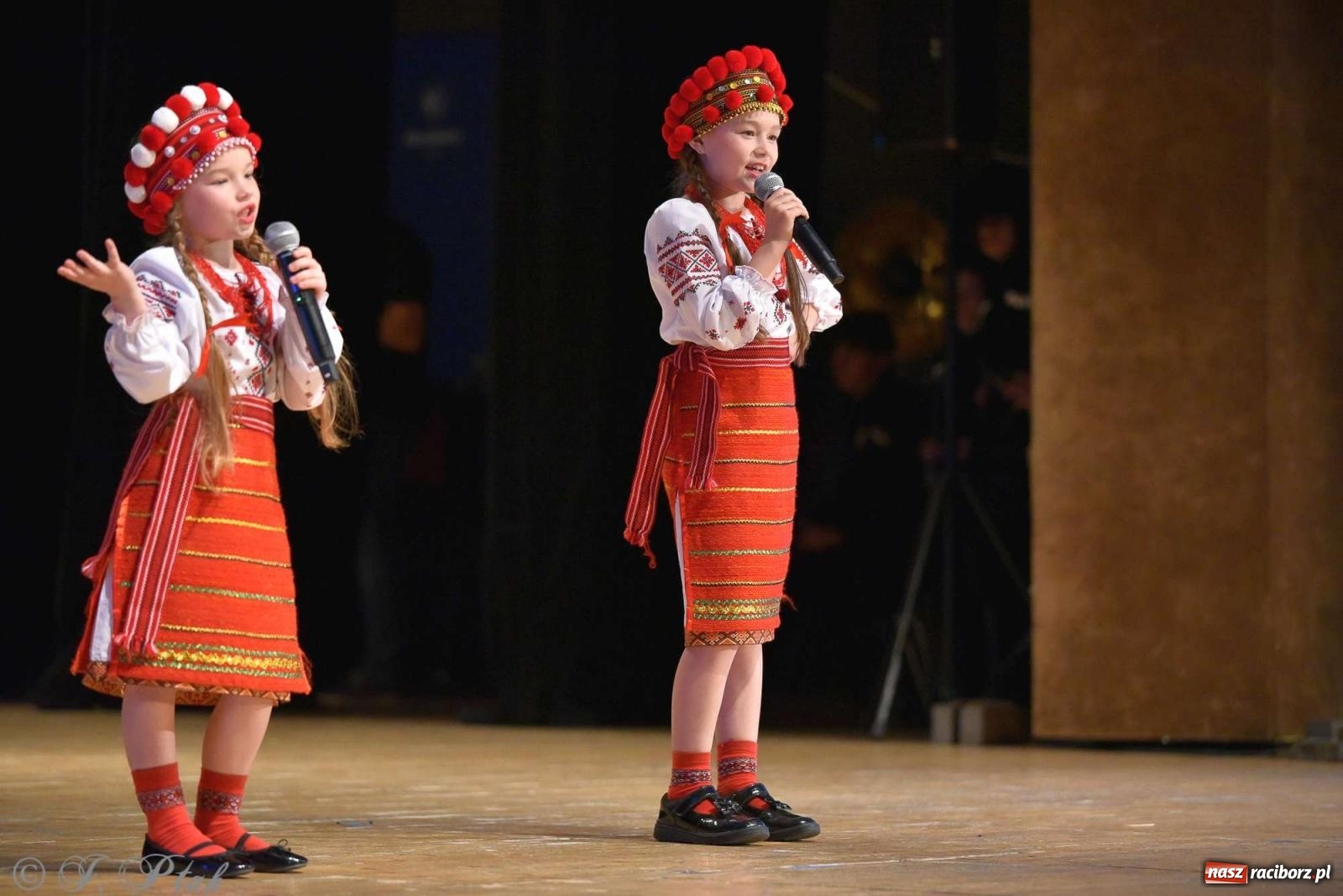 Zdjęcie w galerii na portalu naszraciborz.pl: Tseruli z Gruzji oraz Galicka Wiesiełka z Ukrainy na deskach RCK [FOTO i WIDEO] wiadomości z regionu