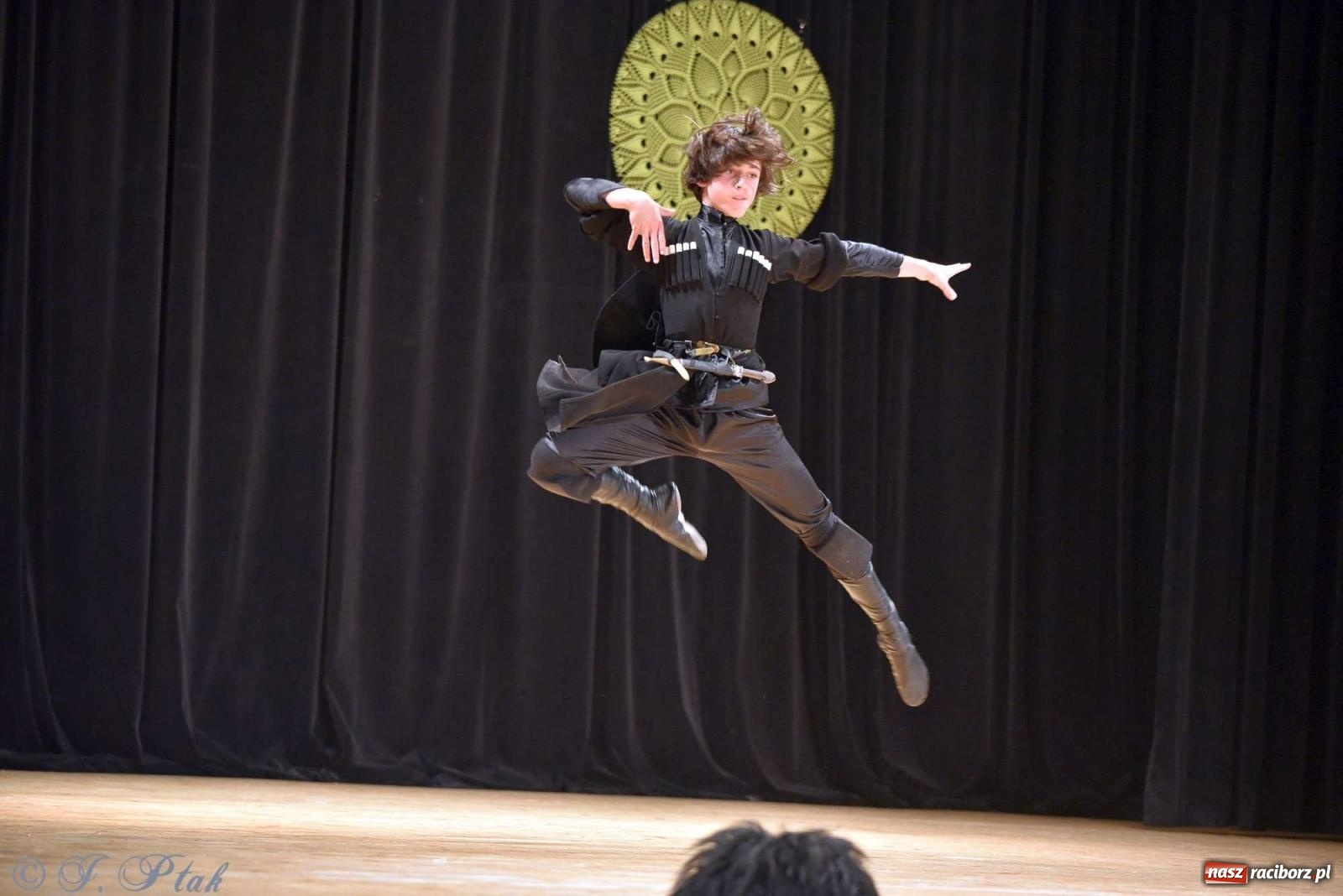 Zdjęcie w galerii na portalu naszraciborz.pl: Tseruli z Gruzji oraz Galicka Wiesiełka z Ukrainy na deskach RCK [FOTO i WIDEO] wiadomości z regionu