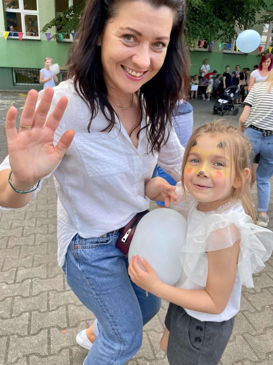 Zdjęcie w galerii na portalu naszraciborz.pl: Przedwakacyjny rodzinny festyn w SP 13 wiadomości z regionu