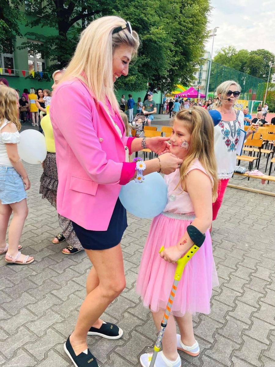 Zdjęcie w galerii na portalu naszraciborz.pl: Przedwakacyjny rodzinny festyn w SP 13 wiadomości z regionu