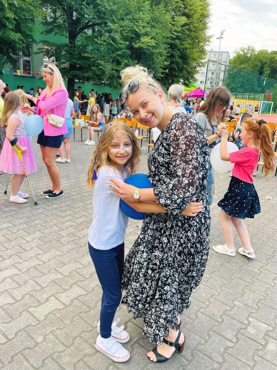 Zdjęcie w galerii na portalu naszraciborz.pl: Przedwakacyjny rodzinny festyn w SP 13 wiadomości z regionu