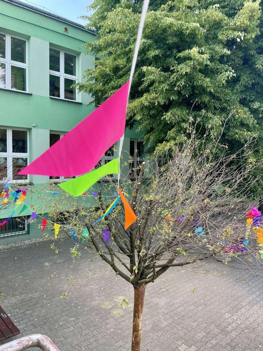 Zdjęcie w galerii na portalu naszraciborz.pl: Przedwakacyjny rodzinny festyn w SP 13 wiadomości z regionu