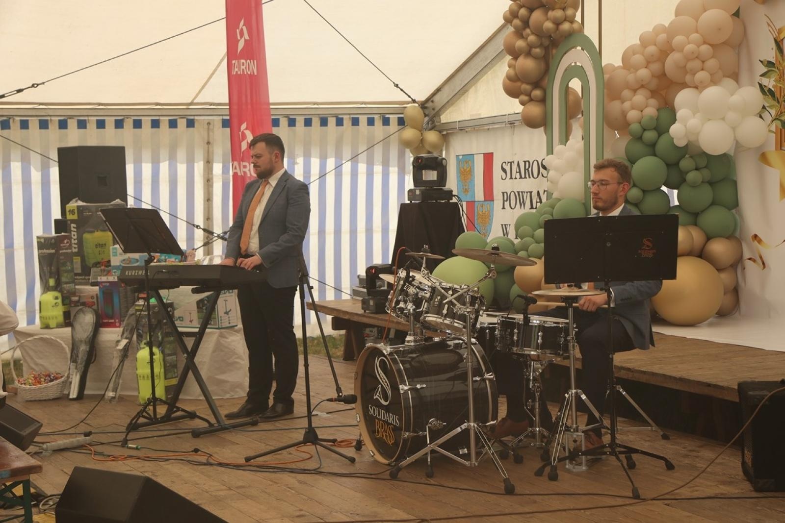 Zdjęcie w galerii na portalu naszraciborz.pl: 800 lat Sławikowa. Parafia hucznie świętowała urodziny wiadomości z regionu