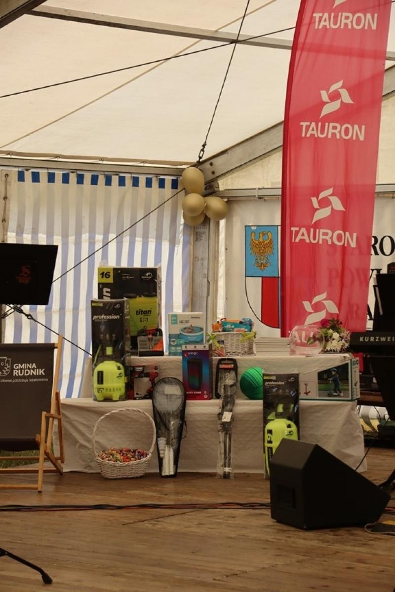 Zdjęcie w galerii na portalu naszraciborz.pl: 800 lat Sławikowa. Parafia hucznie świętowała urodziny wiadomości z regionu