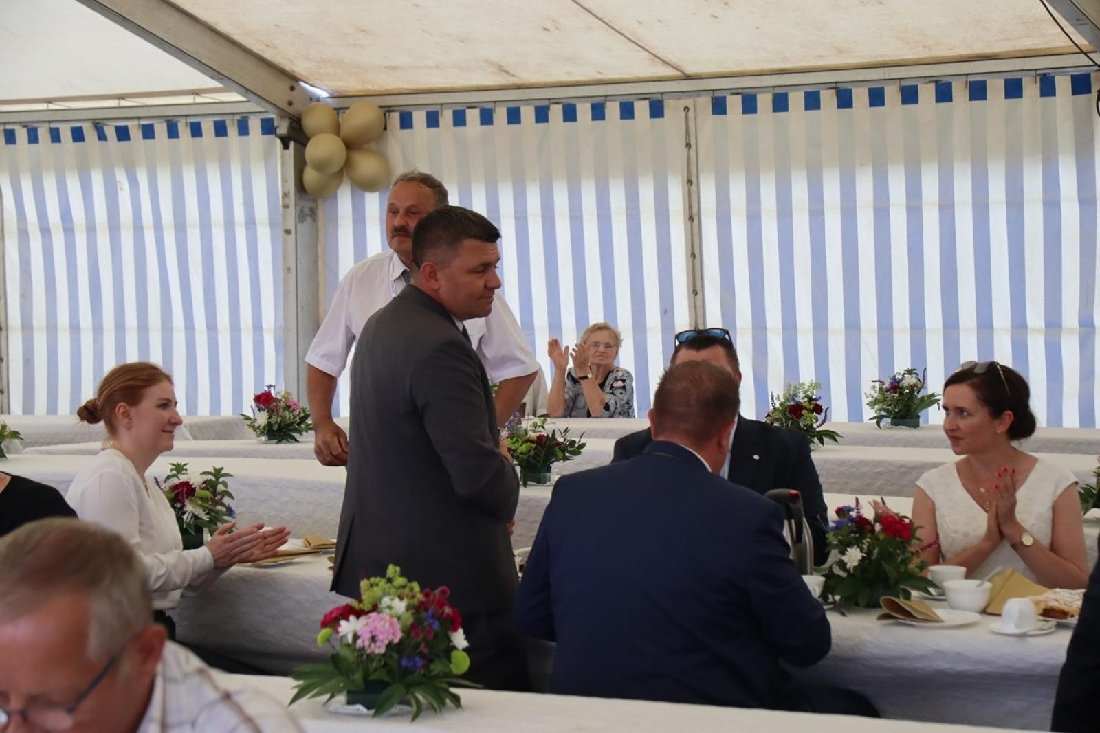 Zdjęcie w galerii na portalu naszraciborz.pl: 800 lat Sławikowa. Parafia hucznie świętowała urodziny wiadomości z regionu