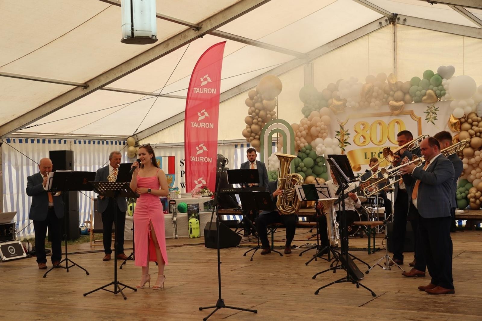 Zdjęcie w galerii na portalu naszraciborz.pl: 800 lat Sławikowa. Parafia hucznie świętowała urodziny wiadomości z regionu