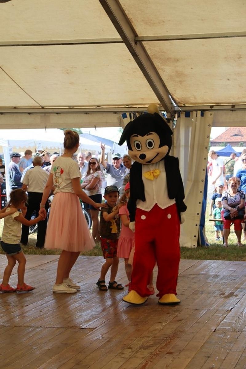 Zdjęcie w galerii na portalu naszraciborz.pl: 800 lat Sławikowa. Parafia hucznie świętowała urodziny wiadomości z regionu