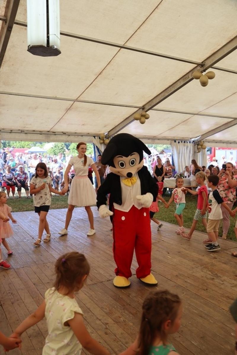 Zdjęcie w galerii na portalu naszraciborz.pl: 800 lat Sławikowa. Parafia hucznie świętowała urodziny wiadomości z regionu