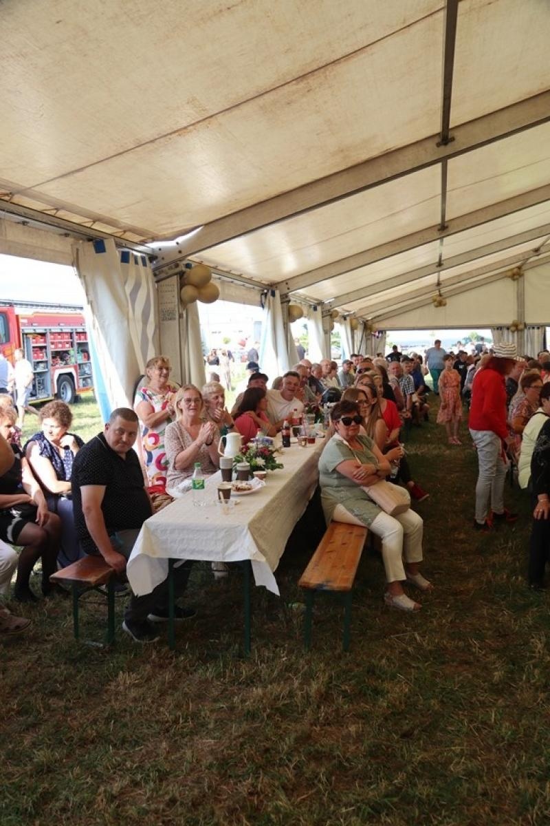 Zdjęcie w galerii na portalu naszraciborz.pl: 800 lat Sławikowa. Parafia hucznie świętowała urodziny wiadomości z regionu