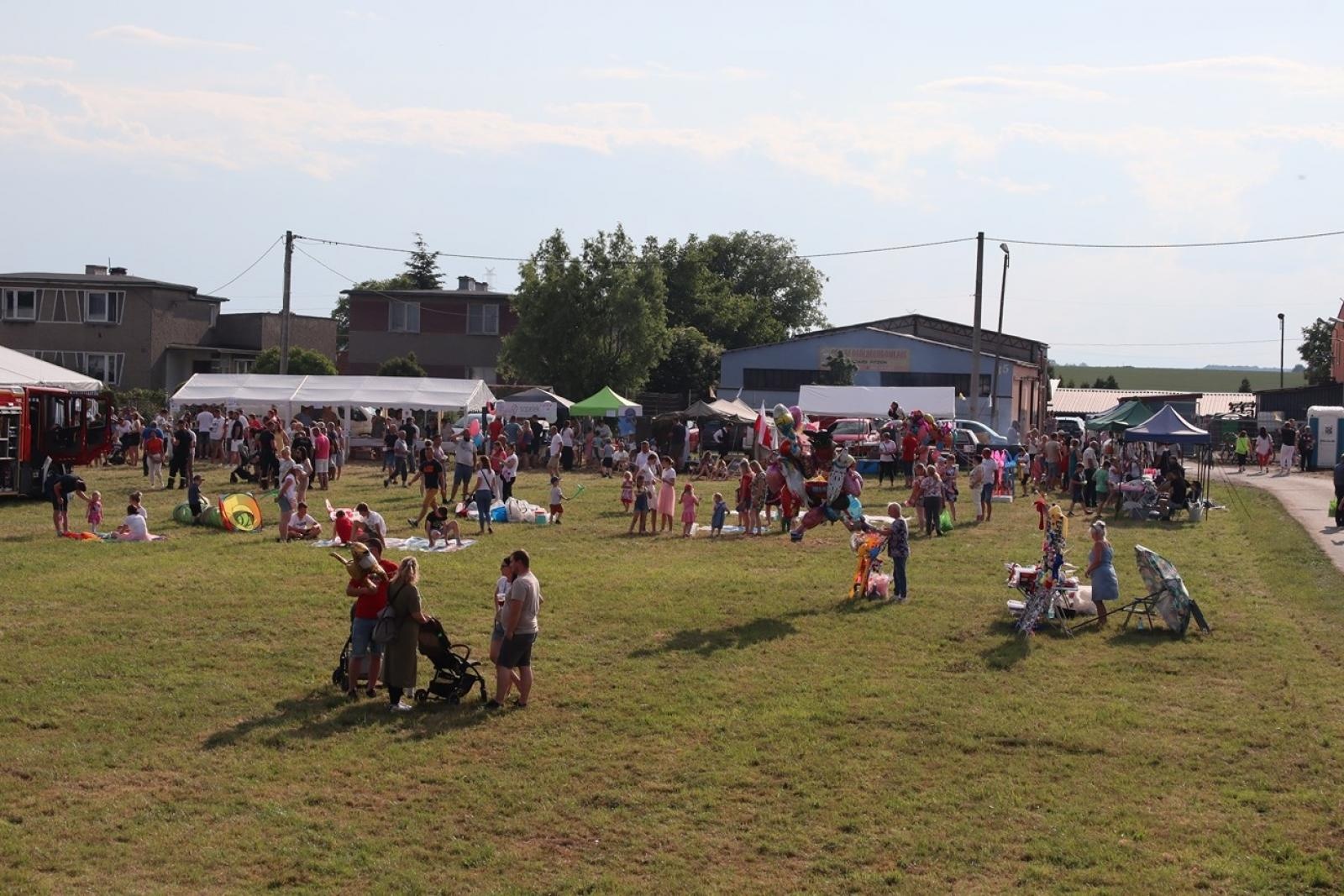 Zdjęcie w galerii na portalu naszraciborz.pl: 800 lat Sławikowa. Parafia hucznie świętowała urodziny wiadomości z regionu