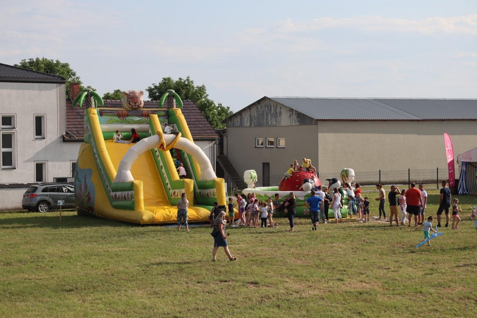 Zdjęcie w galerii na portalu naszraciborz.pl: 800 lat Sławikowa. Parafia hucznie świętowała urodziny wiadomości z regionu
