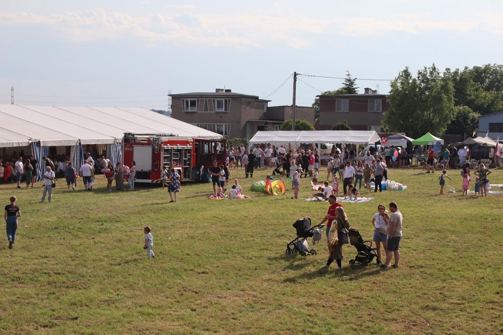 Zdjęcie w galerii na portalu naszraciborz.pl: 800 lat Sławikowa. Parafia hucznie świętowała urodziny wiadomości z regionu