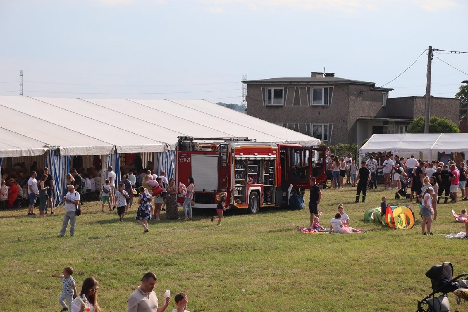 Zdjęcie w galerii na portalu naszraciborz.pl: 800 lat Sławikowa. Parafia hucznie świętowała urodziny wiadomości z regionu