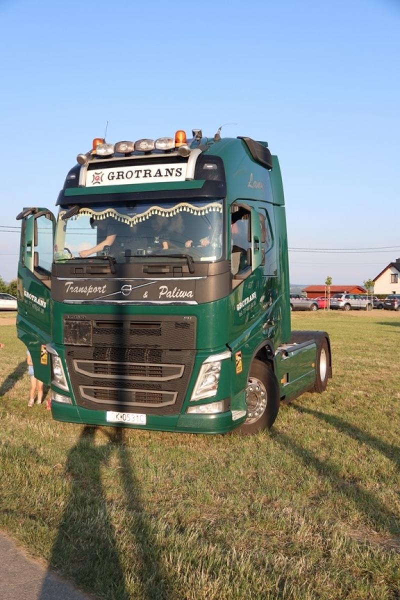 Zdjęcie w galerii na portalu naszraciborz.pl: 800 lat Sławikowa. Parafia hucznie świętowała urodziny wiadomości z regionu