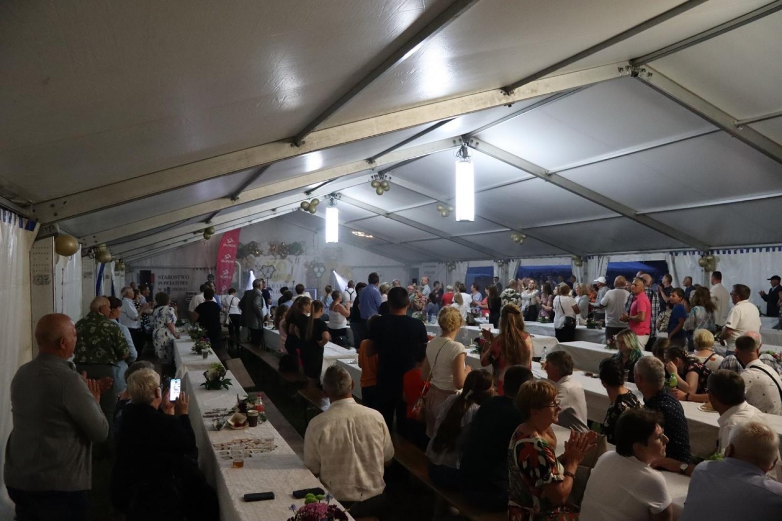 Zdjęcie w galerii na portalu naszraciborz.pl: 800 lat Sławikowa. Parafia hucznie świętowała urodziny wiadomości z regionu