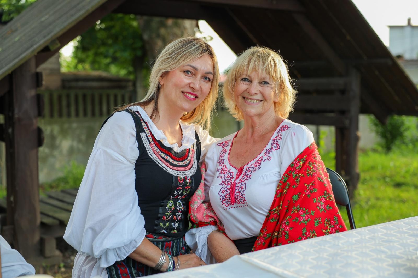 Zdjęcie w galerii na portalu naszraciborz.pl: Gospodynie i tancerze. Niecodzienny koncert w Strzesze wiadomości z regionu