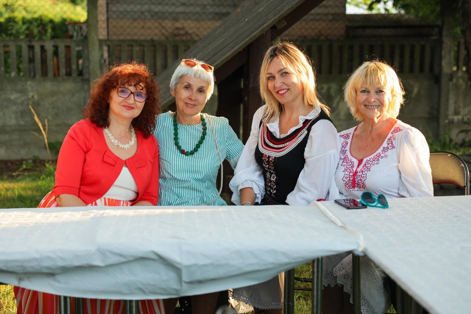 Zdjęcie w galerii na portalu naszraciborz.pl: Gospodynie i tancerze. Niecodzienny koncert w Strzesze wiadomości z regionu