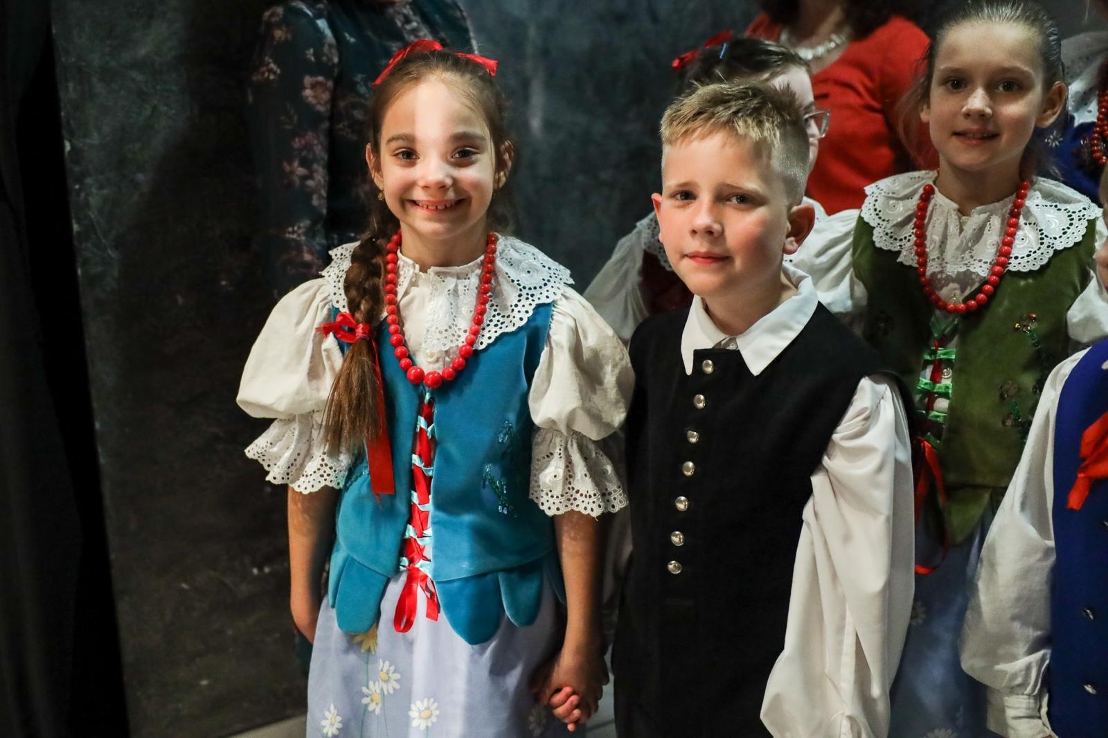 Zdjęcie w galerii na portalu naszraciborz.pl: Gospodynie i tancerze. Niecodzienny koncert w Strzesze wiadomości z regionu