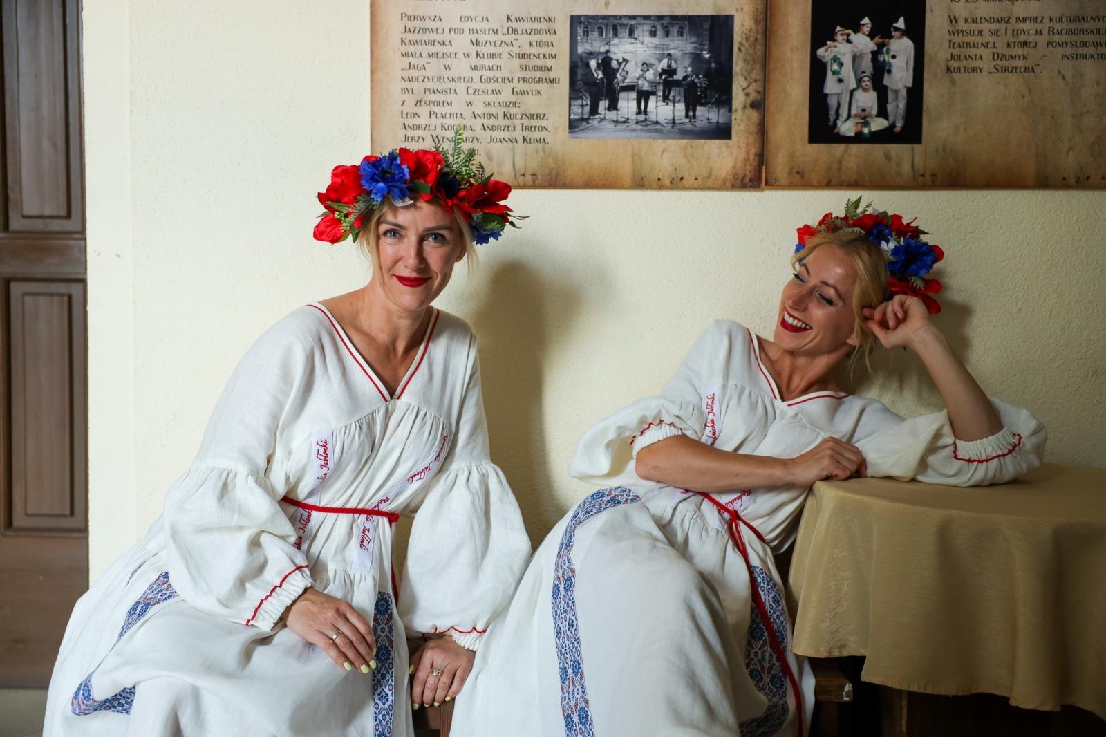 Zdjęcie w galerii na portalu naszraciborz.pl: Gospodynie i tancerze. Niecodzienny koncert w Strzesze wiadomości z regionu