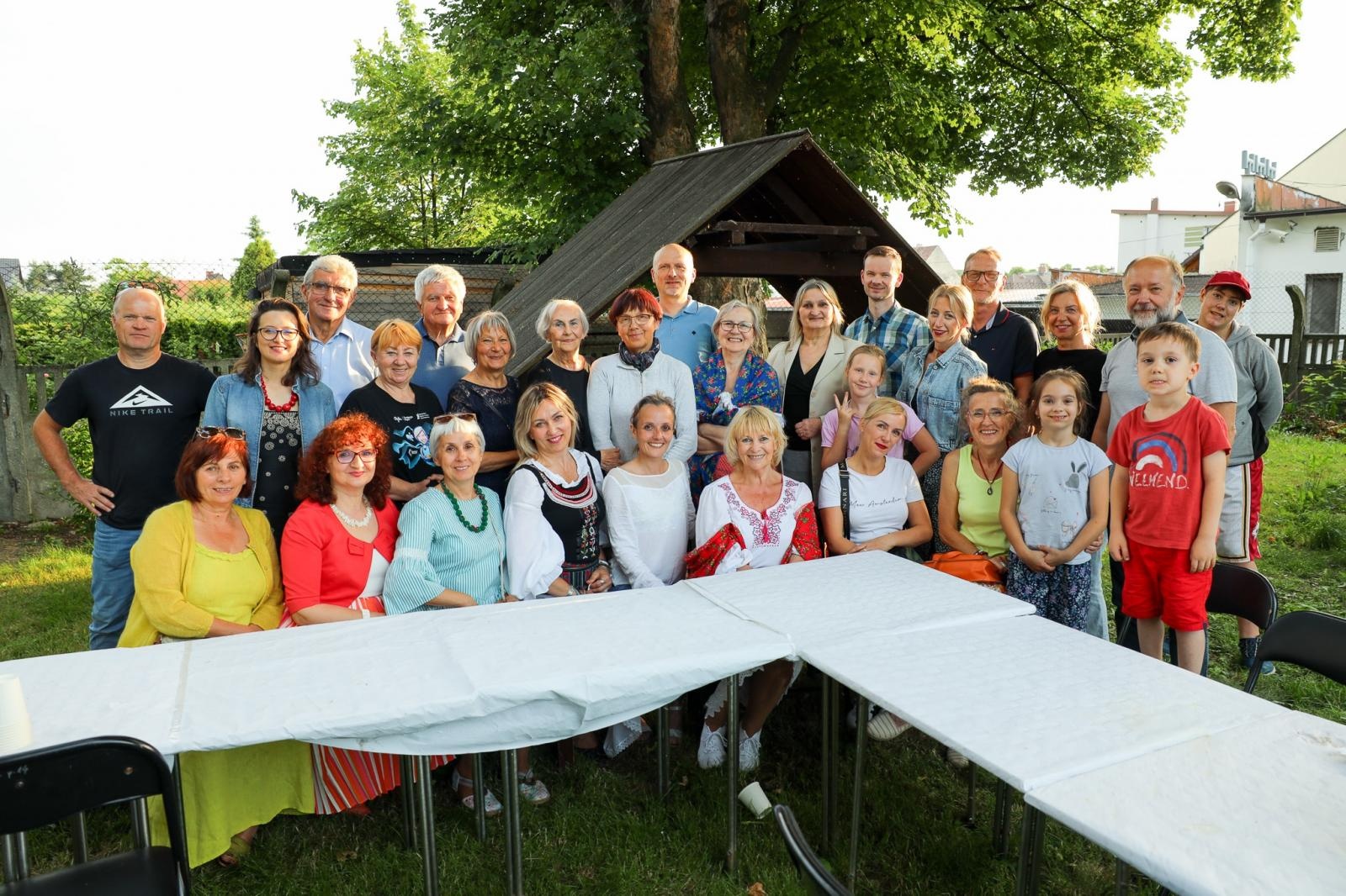 Zdjęcie w galerii na portalu naszraciborz.pl: Gospodynie i tancerze. Niecodzienny koncert w Strzesze wiadomości z regionu