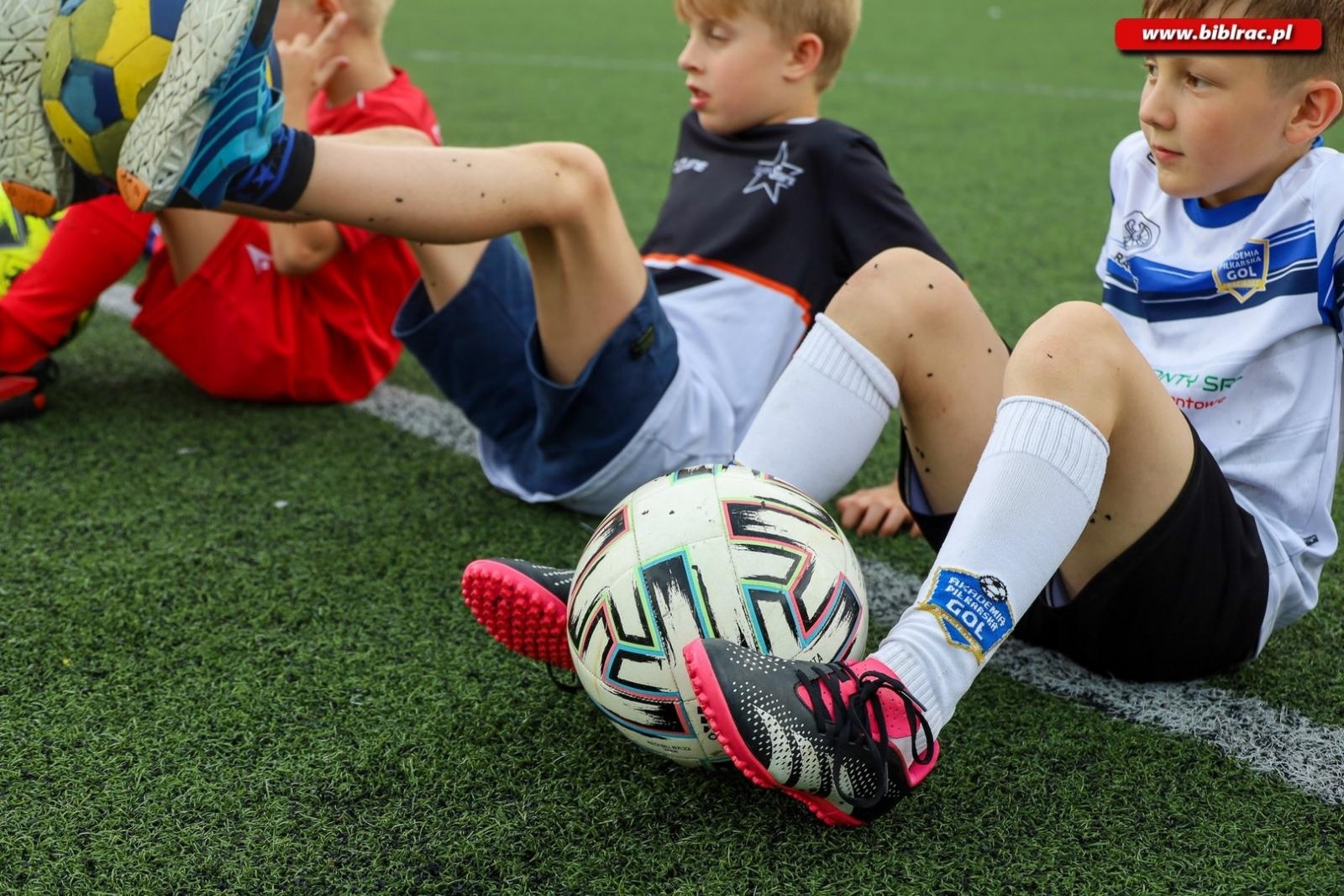 Zdjęcie w galerii na portalu naszraciborz.pl: Piłkarski mistrz dał pokaz na raciborskim rynku [FOTO i WIDEO] wiadomości z regionu