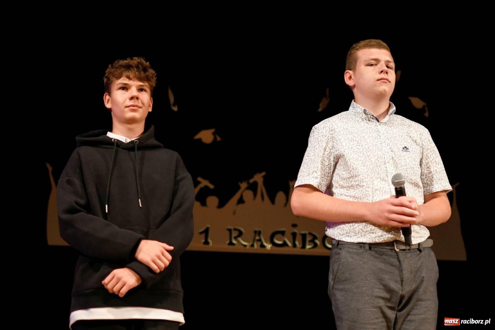 Zdjęcie w galerii na portalu naszraciborz.pl: Gala laureatów i absolwentów SP 1 [FOTO] wiadomości z regionu