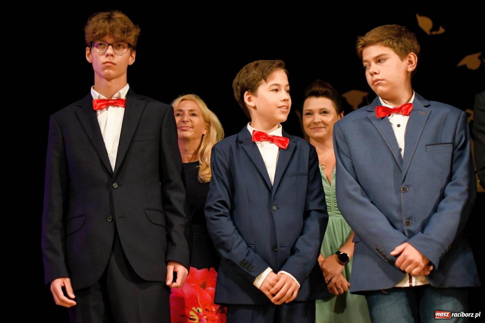 Zdjęcie w galerii na portalu naszraciborz.pl: Gala laureatów i absolwentów SP 1 [FOTO] wiadomości z regionu