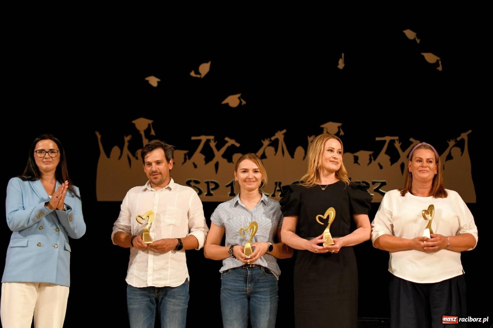 Zdjęcie w galerii na portalu naszraciborz.pl: Gala laureatów i absolwentów SP 1 [FOTO] wiadomości z regionu