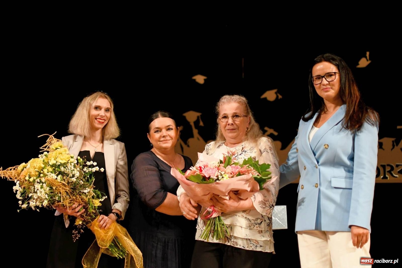 Zdjęcie w galerii na portalu naszraciborz.pl: Gala laureatów i absolwentów SP 1 [FOTO] wiadomości z regionu