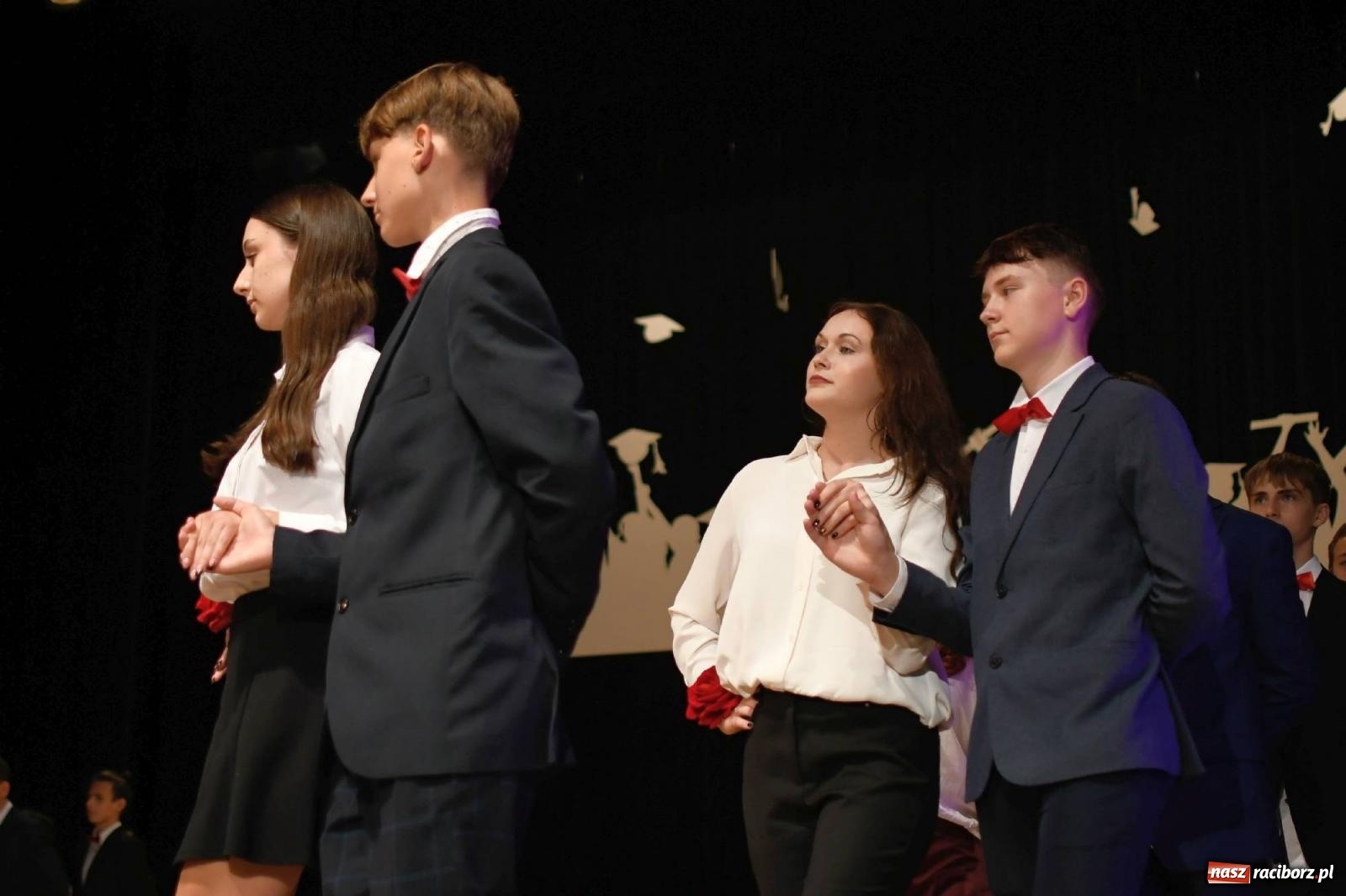 Zdjęcie w galerii na portalu naszraciborz.pl: Gala laureatów i absolwentów SP 1 [FOTO] wiadomości z regionu