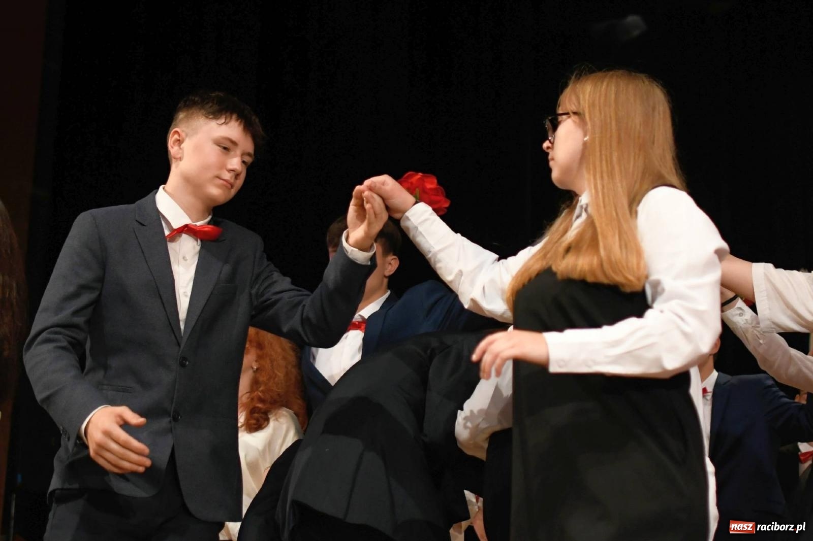 Zdjęcie w galerii na portalu naszraciborz.pl: Gala laureatów i absolwentów SP 1 [FOTO] wiadomości z regionu