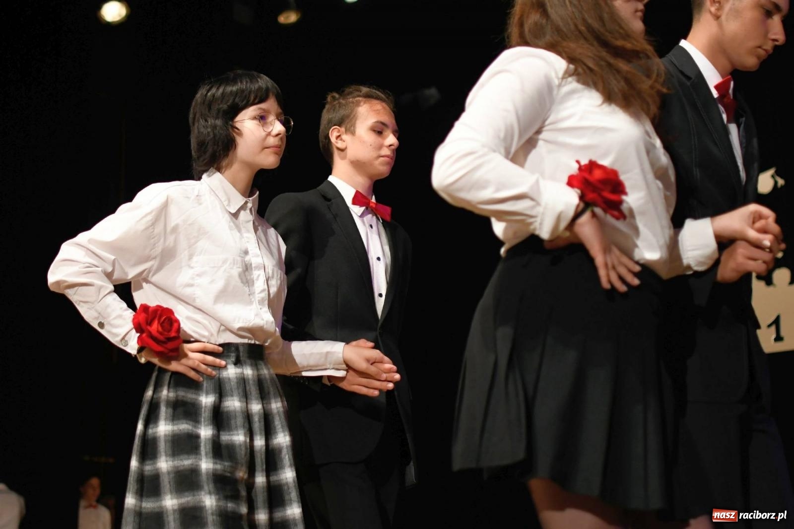 Zdjęcie w galerii na portalu naszraciborz.pl: Gala laureatów i absolwentów SP 1 [FOTO] wiadomości z regionu