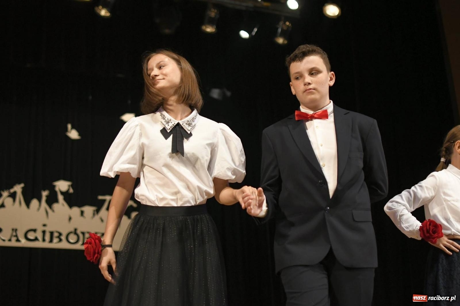 Zdjęcie w galerii na portalu naszraciborz.pl: Gala laureatów i absolwentów SP 1 [FOTO] wiadomości z regionu