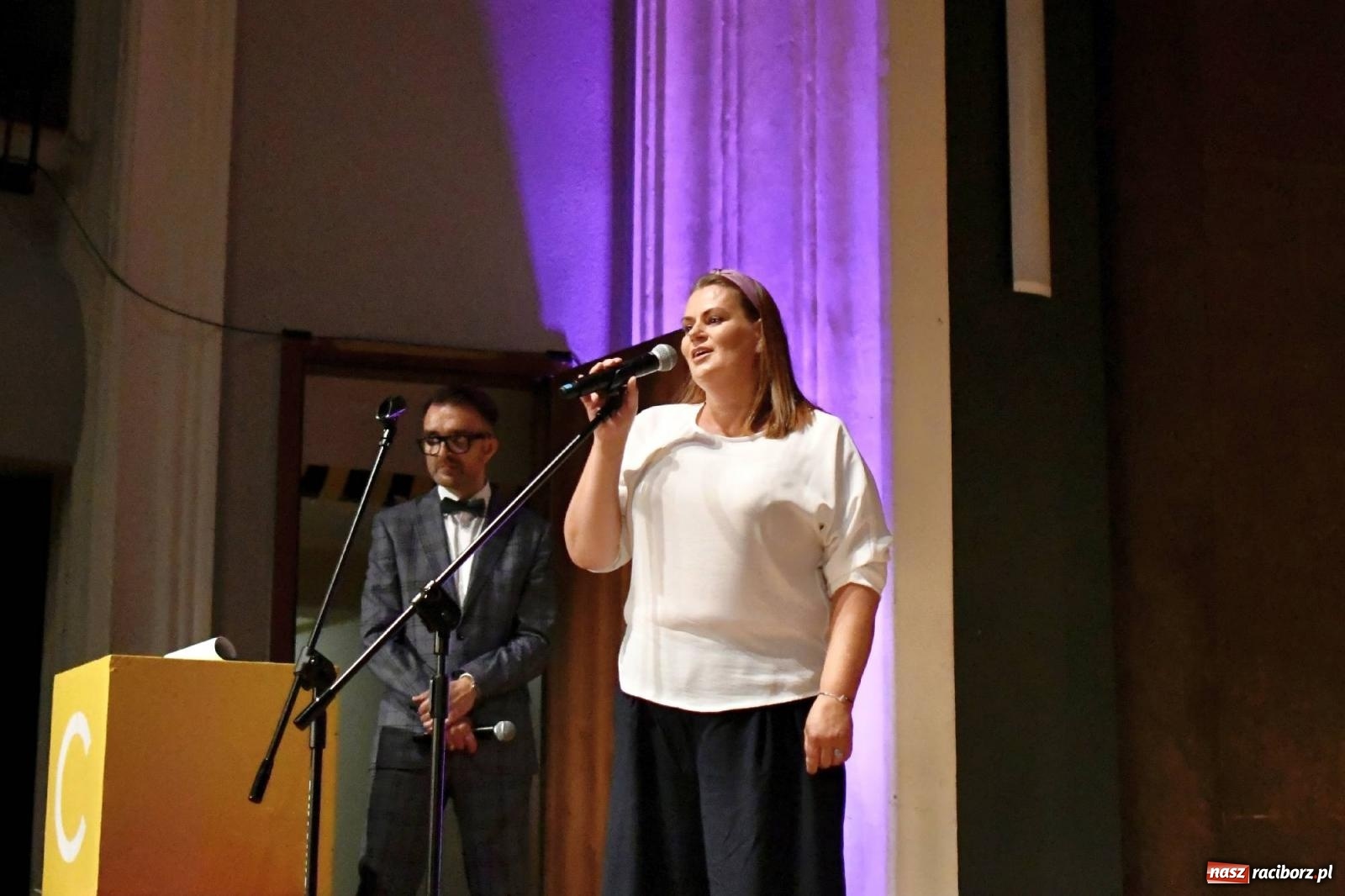 Zdjęcie w galerii na portalu naszraciborz.pl: Gala laureatów i absolwentów SP 1 [FOTO] wiadomości z regionu