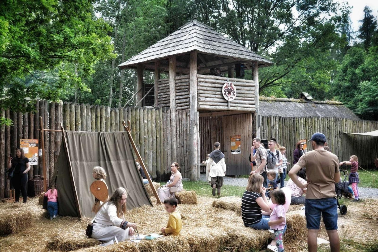 Zdjęcie w galerii na portalu naszraciborz.pl: Kolonie dla dzieci w Raciborskim Grodzie wiadomości z regionu