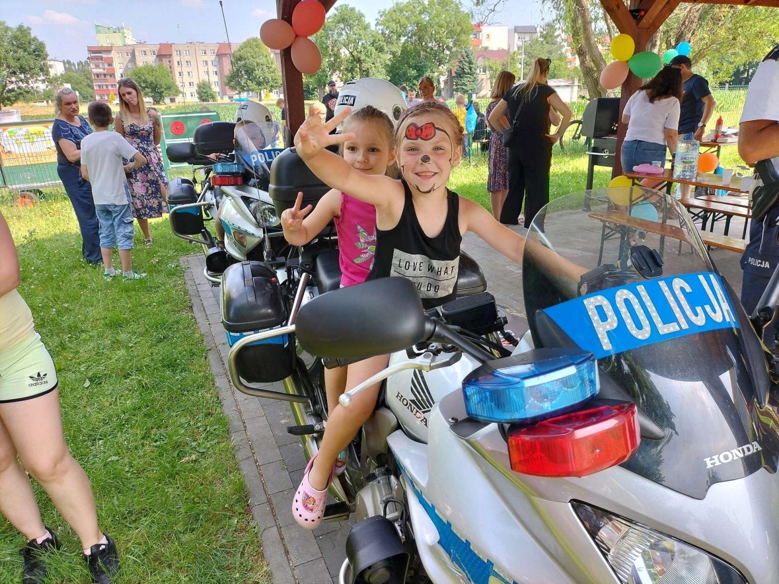 Zdjęcie w galerii na portalu naszraciborz.pl: Pomocna Dłoń zakończyła rok szkolny kolorowym festynem wiadomości z regionu