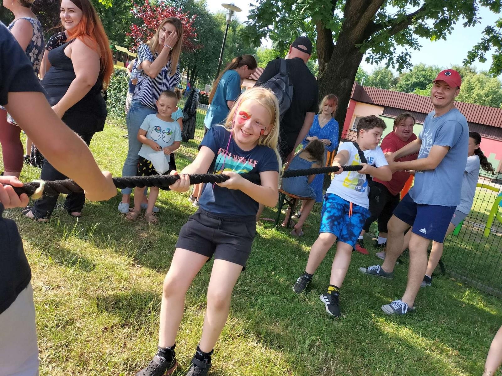 Zdjęcie w galerii na portalu naszraciborz.pl: Pomocna Dłoń zakończyła rok szkolny kolorowym festynem wiadomości z regionu