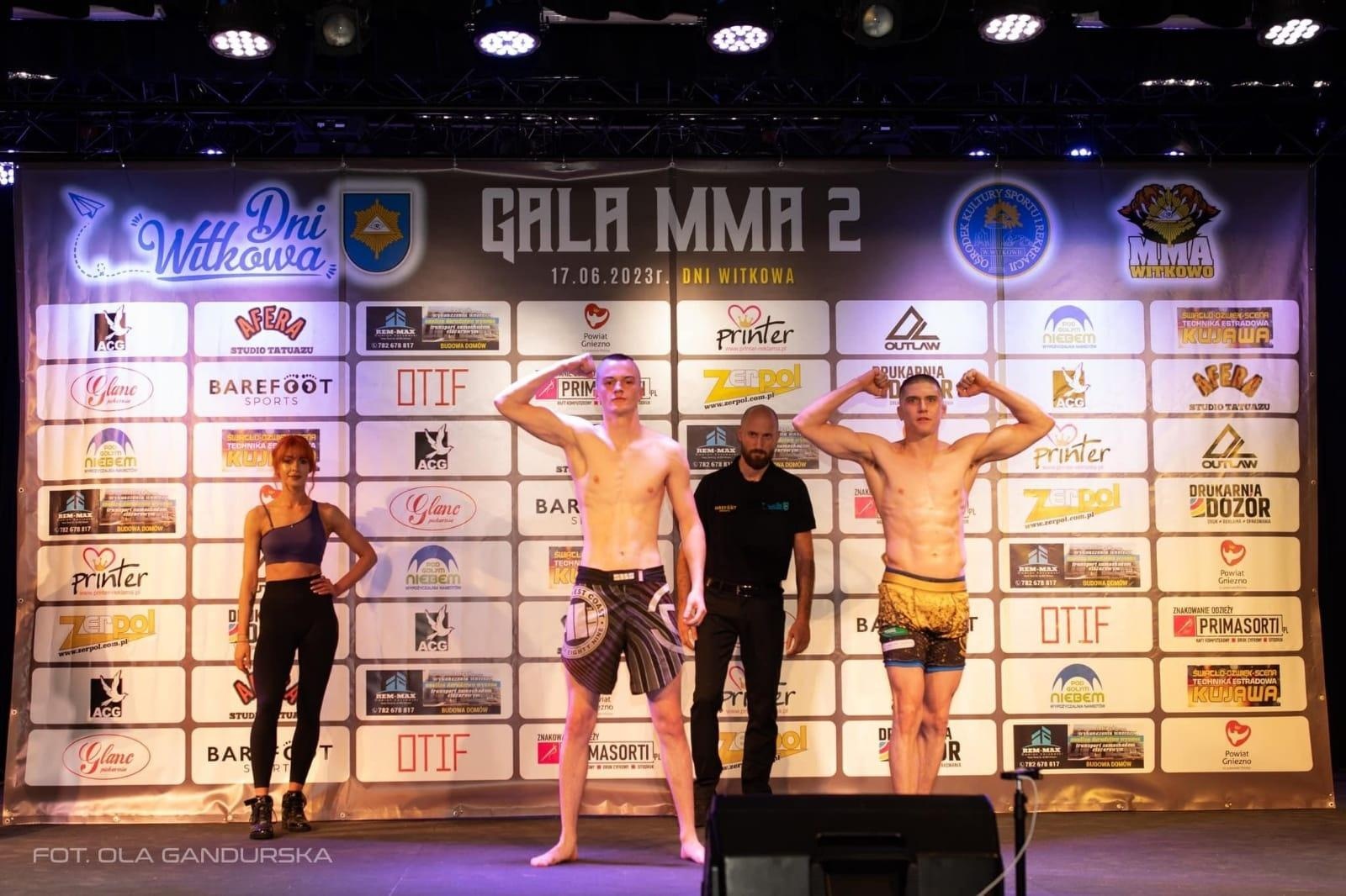 Zdjęcie w galerii na portalu naszraciborz.pl: Daniel Zalewski z Łamatora nokautuje w pierwszej rundzie na gali MMA wiadomości z regionu