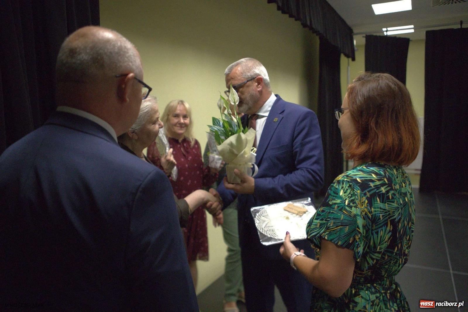 Zdjęcie w galerii na portalu naszraciborz.pl: Mechanik na wakacjach. Tak szkoła pożegnała absolwentów wiadomości z regionu