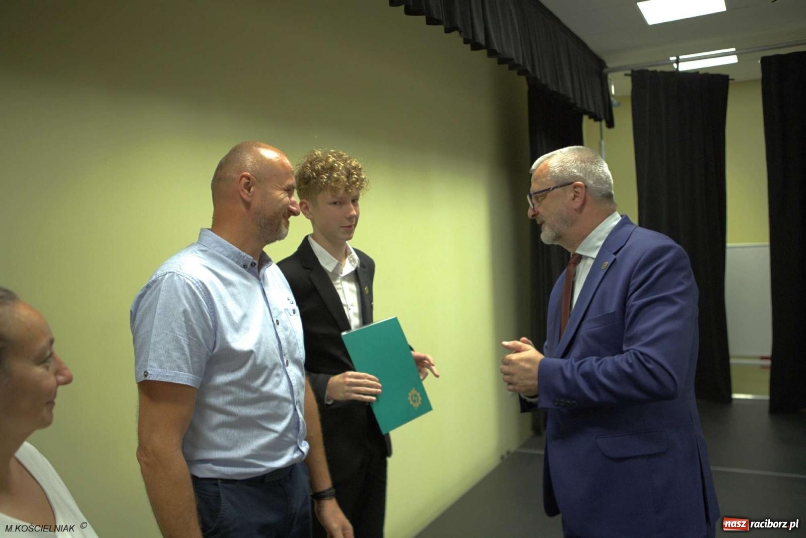 Zdjęcie w galerii na portalu naszraciborz.pl: Mechanik na wakacjach. Tak szkoła pożegnała absolwentów wiadomości z regionu