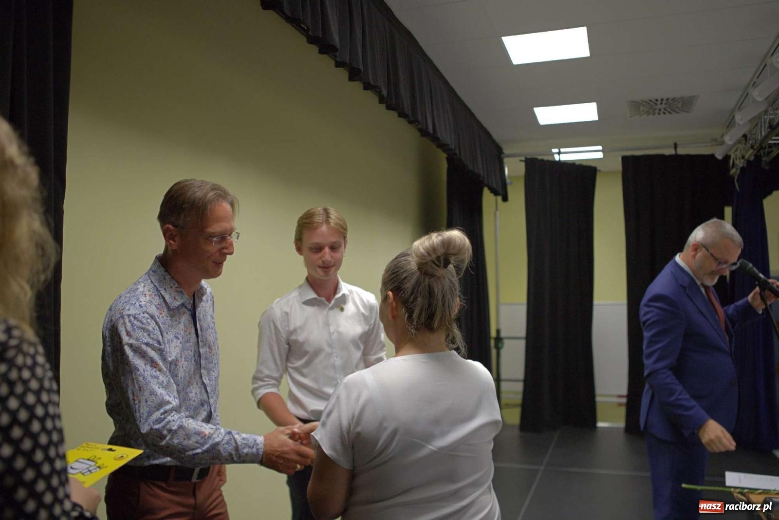 Zdjęcie w galerii na portalu naszraciborz.pl: Mechanik na wakacjach. Tak szkoła pożegnała absolwentów wiadomości z regionu